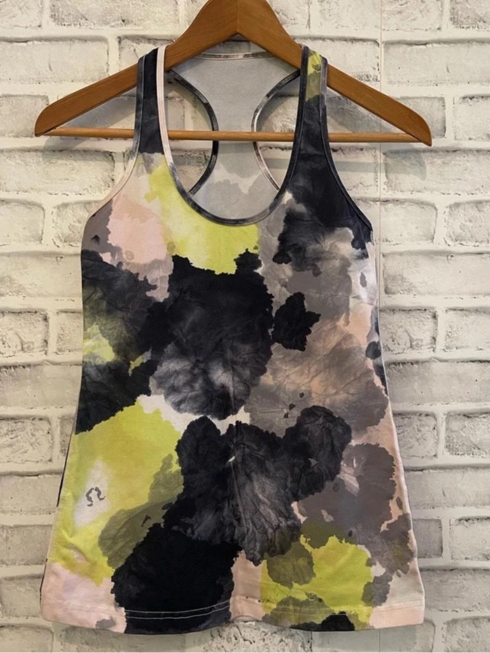LULULEMON Cool Racerback Tie-Dye Racerback Tank Top in Black, Gray, Yellow SZ 12